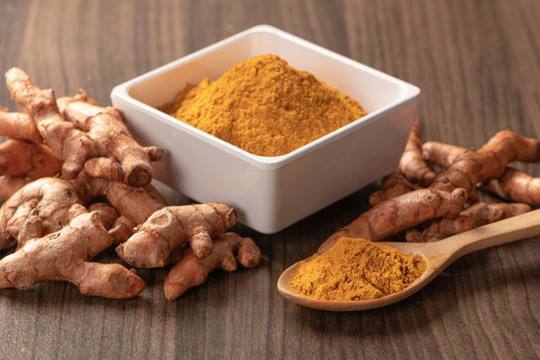 Tinh bột nghệ rất tốt cho sức khỏe và làm đẹp, nhưng đại kỵ với 3 nhóm người sau