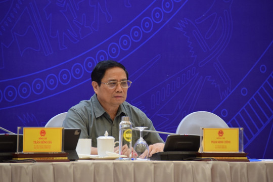 Thủ tướng dự Hội nghị tổng kết năm học 2022-2023 và chuẩn bị cho năm học mới
