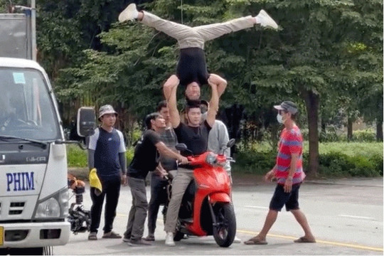 Công an thông tin chính thức vụ Quốc Cơ - Quốc Nghiệp chồng đầu đi xe máy