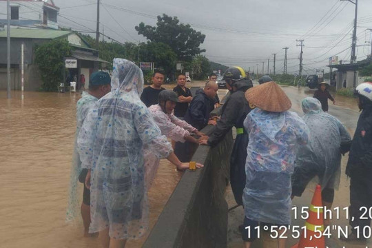 Thành phố Cam Ranh, tỉnh Khánh Hòa cho học sinh nghỉ học vì ảnh hưởng mưa lớn