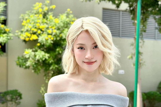 Ngoại hình khác lạ của nữ MC VTV - 'hotgirl nói 7 thứ tiếng'