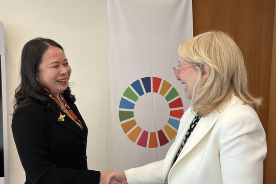 Việt Nam và UNICEF thúc đẩy hợp tác trong sự nghiệp chăm sóc và bảo vệ trẻ em