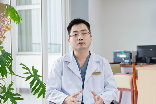 Trẻ mắc bệnh tim bẩm sinh không còn nỗi lo phải mở ngực, cưa xương ức