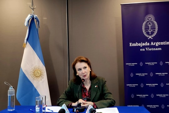 Argentina muốn sớm thiết lập đường bay thẳng giữa hai nước