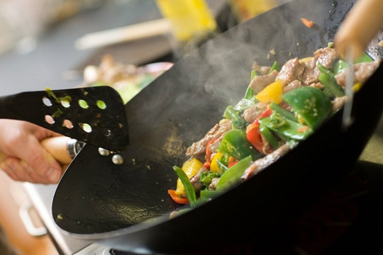 Bí quyết của đầu bếp giúp các món xào thơm ngon