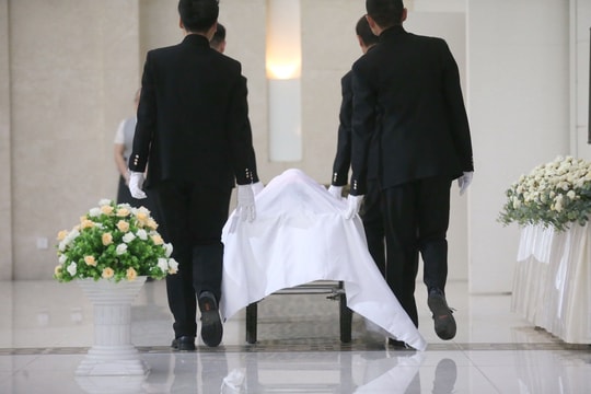 Nghề đặc biệt mùa thanh minh của giới trẻ Trung Quốc