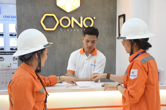 EVNHANOI bật mí cách tiết kiệm điện mùa nắng nóng