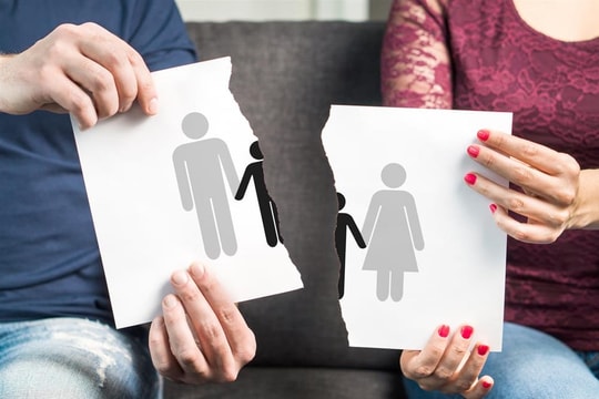Tôi có nên ủng hộ mẹ ly hôn ở tuổi U70?