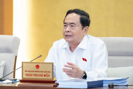 Phó Chủ tịch Quốc hội: Xe thang chữa cháy đến 7 tầng, nhà lại xây tới 13 tầng