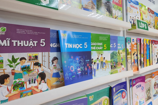 Từ 1/7, áp quy định mức giá mới với sách giáo khoa