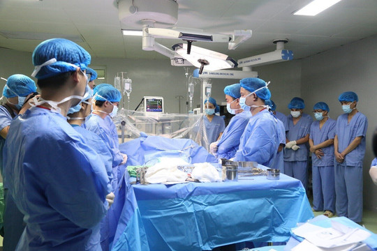 'Hồi sinh' hai cuộc đời từ người bệnh hiến tạng sau chết não