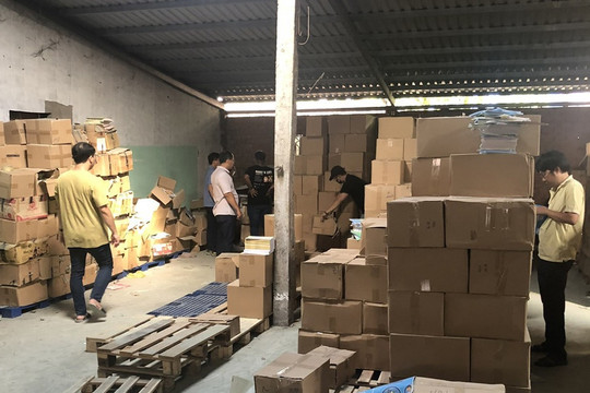 Công an Đà Nẵng phá đường dây sản xuất sách giả