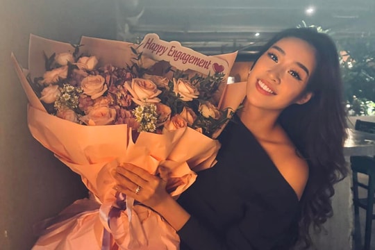 Hoa hậu Khánh Vân lộ diện sau khi được cầu hôn