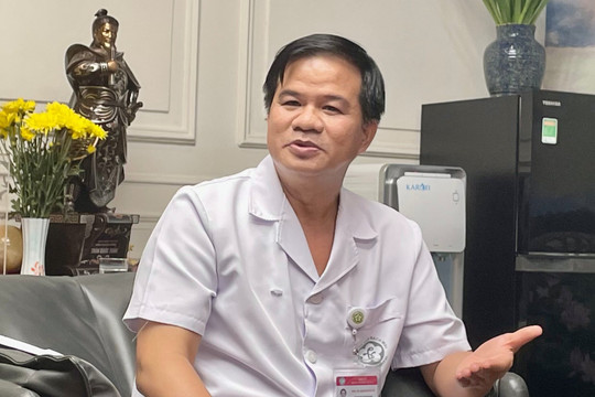 Giám đốc BV Bạch Mai: Số hóa đơn thuốc sẽ hết lo 'chữ bác sĩ xấu, không đọc nổi'