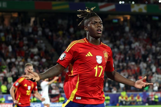 Nico Williams: Con trai nhân viên soát vé giúp Tây Ban Nha vô địch EURO 2024