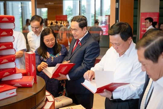 Ra mắt cuốn sách của Tổng Bí thư Nguyễn Phú Trọng về Quốc hội