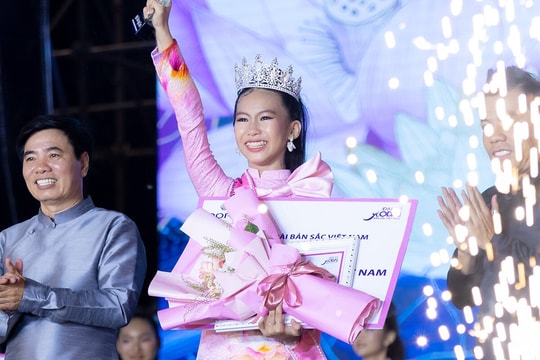 Mẫu nhí 12 tuổi đoạt quán quân Đại sứ áo dài bản sắc Việt Nam 2024