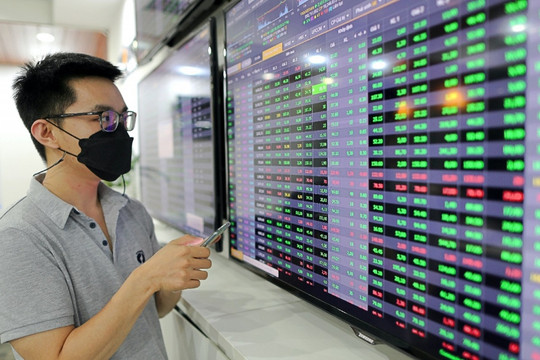Ngừng giao dịch chứng khoán online nếu không cập nhật căn cước công dân gắn chip