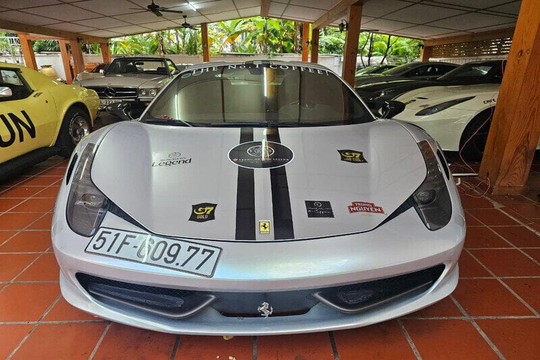 Điểm danh dàn siêu xe Ferrari của ông Đặng Lê Nguyên Vũ tại Gumball 3000