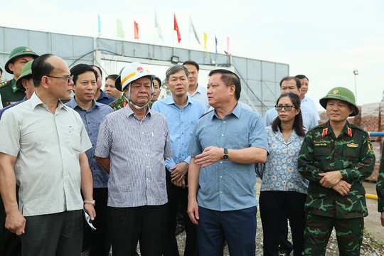 Bộ trưởng Lê Minh Hoan: Bão số 3 rất mạnh, tuyệt đối không chủ quan