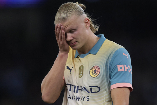 Haaland bị bắt chặt, Man City hòa Inter Milan