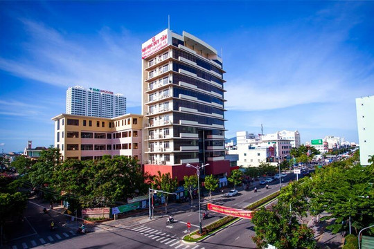 Thêm một trường đại học được chuyển thành đại học