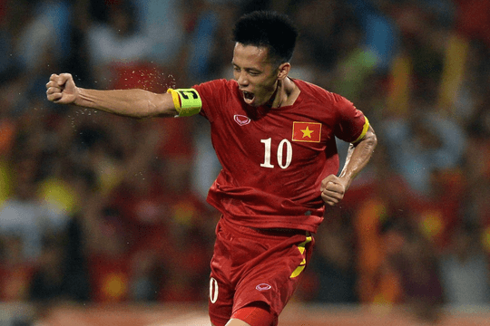 FIFA vinh danh tiền đạo Văn Quyết