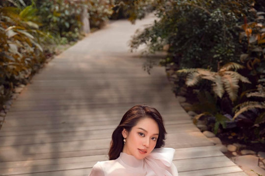 Hoa hậu Thanh Thủy tung 8 bản vẽ thiết kế dạ hội tại Miss International