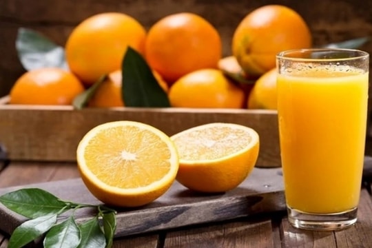 Điều gì xảy ra với cơ thể nếu bạn uống nước cam mỗi ngày?