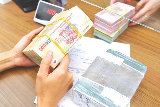 Có nên ưu tiên gửi tiết kiệm khi lãi suất tăng?