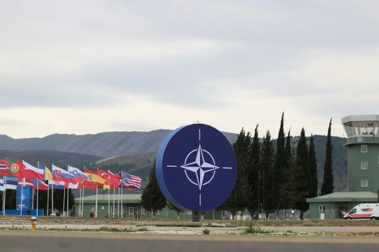 Tổng thống Putin cảnh báo các căn cứ NATO nằm trong tầm bắn của tên lửa Oreshnik