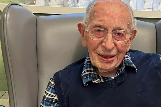 Cụ ông lớn tuổi nhất thế giới qua đời, thọ 112 tuổi