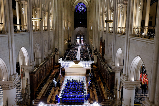 Nhà thờ Đức bà Paris mở cửa trở lại sau 5 năm sửa chữa