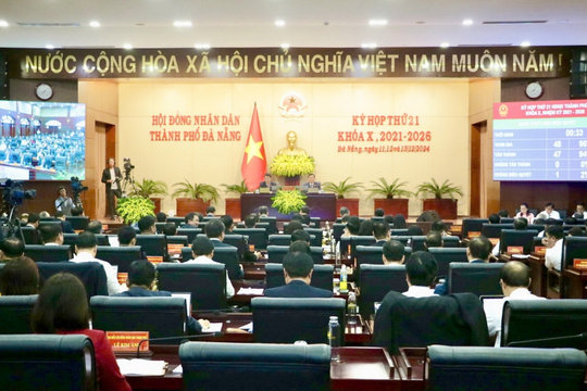 Cử tri Đà Nẵng bức xúc tình trạng thiếu thuốc, bệnh nhân phải tự mua thuốc