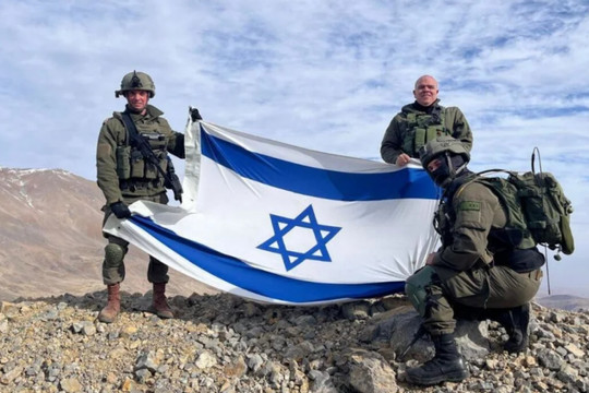 Lợi thế của Israel sau khi chiếm được đỉnh núi cao nhất Syria