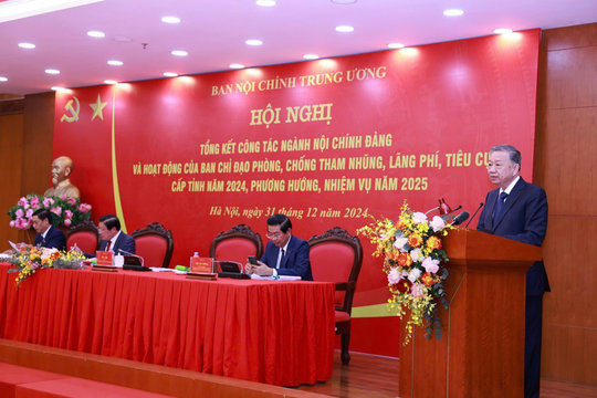 Tổng Bí thư: Kiên quyết không để lọt vào cấp uỷ những cán bộ tham nhũng tiêu cực