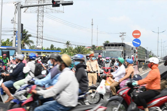 Sau Nghị định 168, người dân chấp hành quy định ngay cả khi không có CSGT