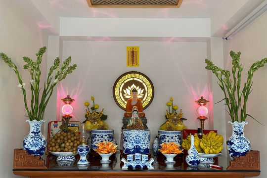 Chọn hoa cúng rằm tháng Giêng