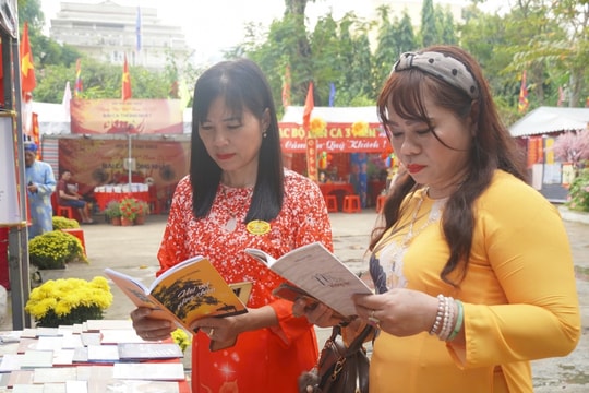 Khai mạc Ngày thơ Việt Nam tại TP.HCM