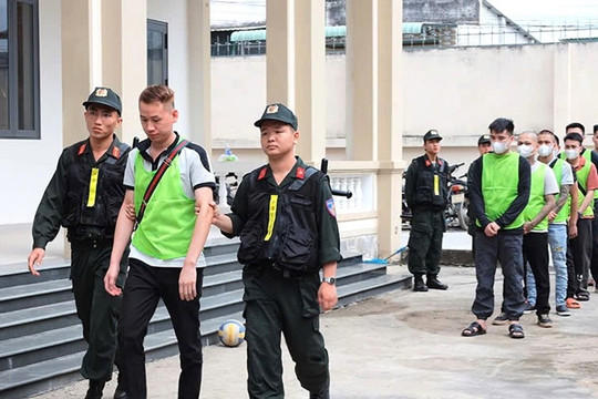 Bắt 56 nghi phạm trong đường dây lừa đảo đầu tư tiền điện tử xuyên quốc gia