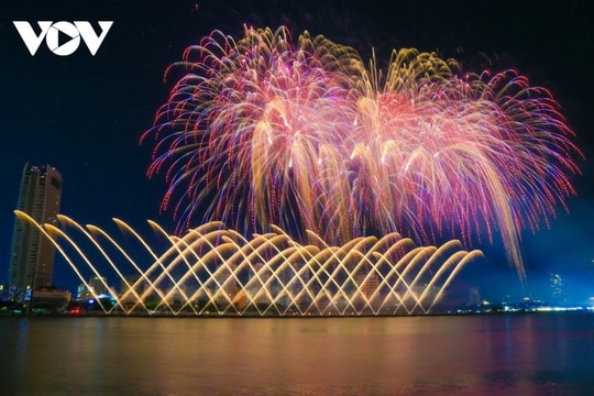 Hé lộ 10 đội  tham gia Lễ hội pháo hoa quốc tế Đà Nẵng 2025