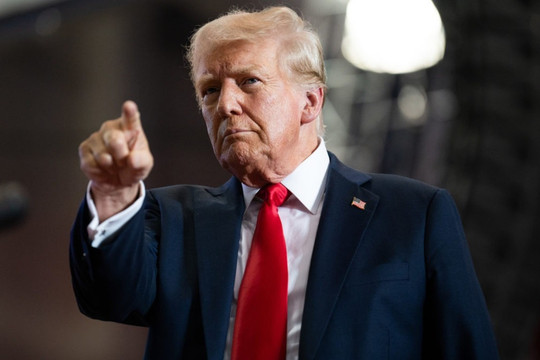 Ông Trump sa thải tất cả các luật sư thời ông Biden