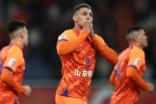 Đội bóng Trung Quốc khiến Cúp C1 châu Á náo loạn