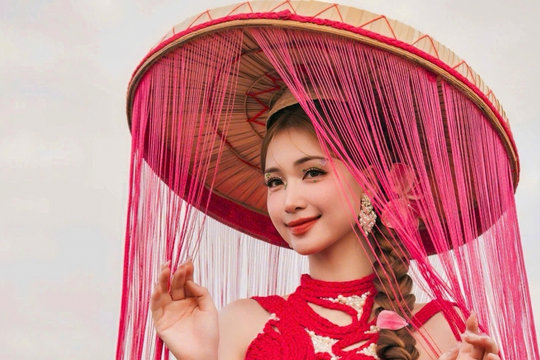 Hòa Minzy vô cùng khó tính trong thiết kế trang phục của MV “Bắc Bling”