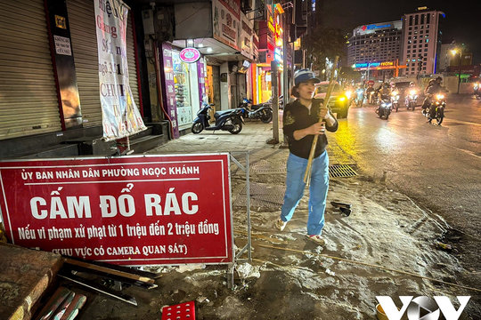 Những biển cấm đổ rác “vô tác dụng”