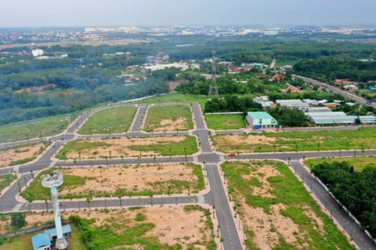 Sốt đất lan rộng khắp phía Bắc, có nơi tăng gấp đôi