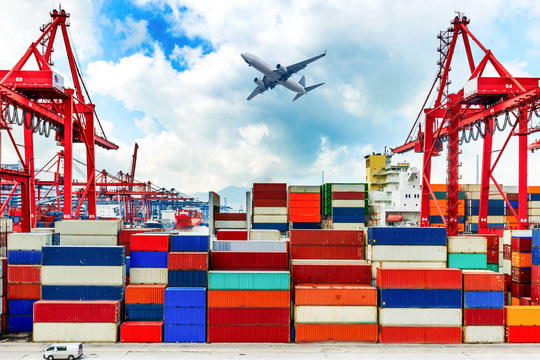 Mỹ áp thuế đối ứng 46%, Việt Nam cần làm gì?