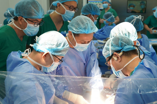 Bệnh viện Quân y 175 lần đầu ghép tạng thành công từ người chết não