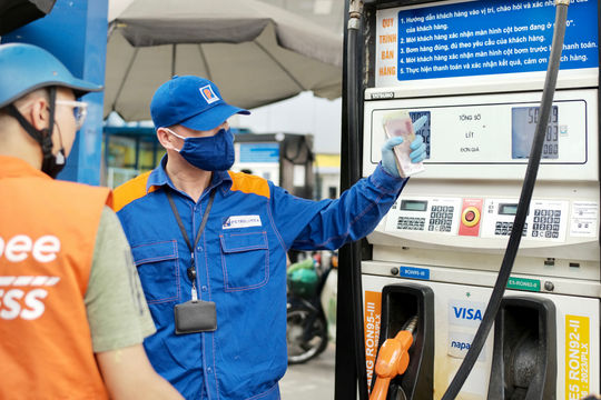 Giá xăng dầu trong nước ngày mai dự báo giảm mạnh