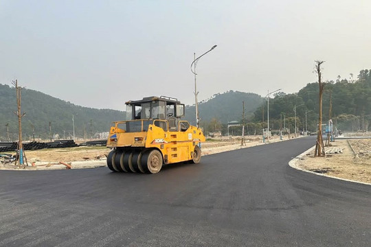 Giá đất tăng bất thường, nhiều chuyên gia cảnh báo 'sốt ảo'